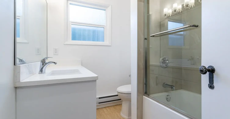 3878 West 8th Avenue, Vancouver, BC, V6R 1Z4 - 15