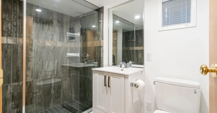 3878 West 8th Avenue, Vancouver, BC, V6R 1Z4 - 14