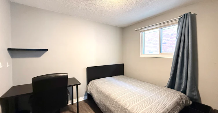 19 Patricia Street, Thorold, ON, L2V 3V8 - 7