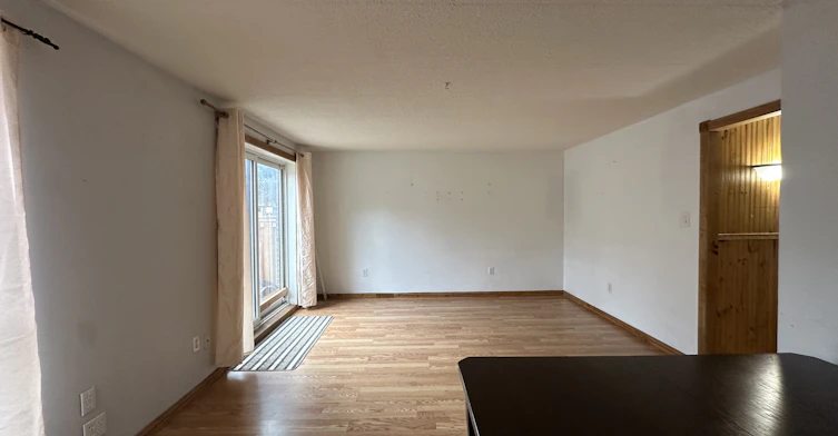 39-43 Taunton Road East, Oshawa, ON, L1G 3T6 - 2