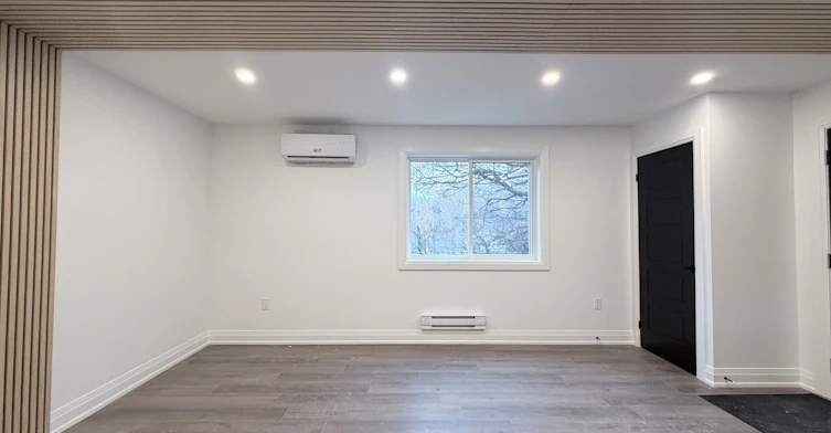 Upper-184 Ottawa Street S, Hamilton, ON, L8K 2E6 - 3