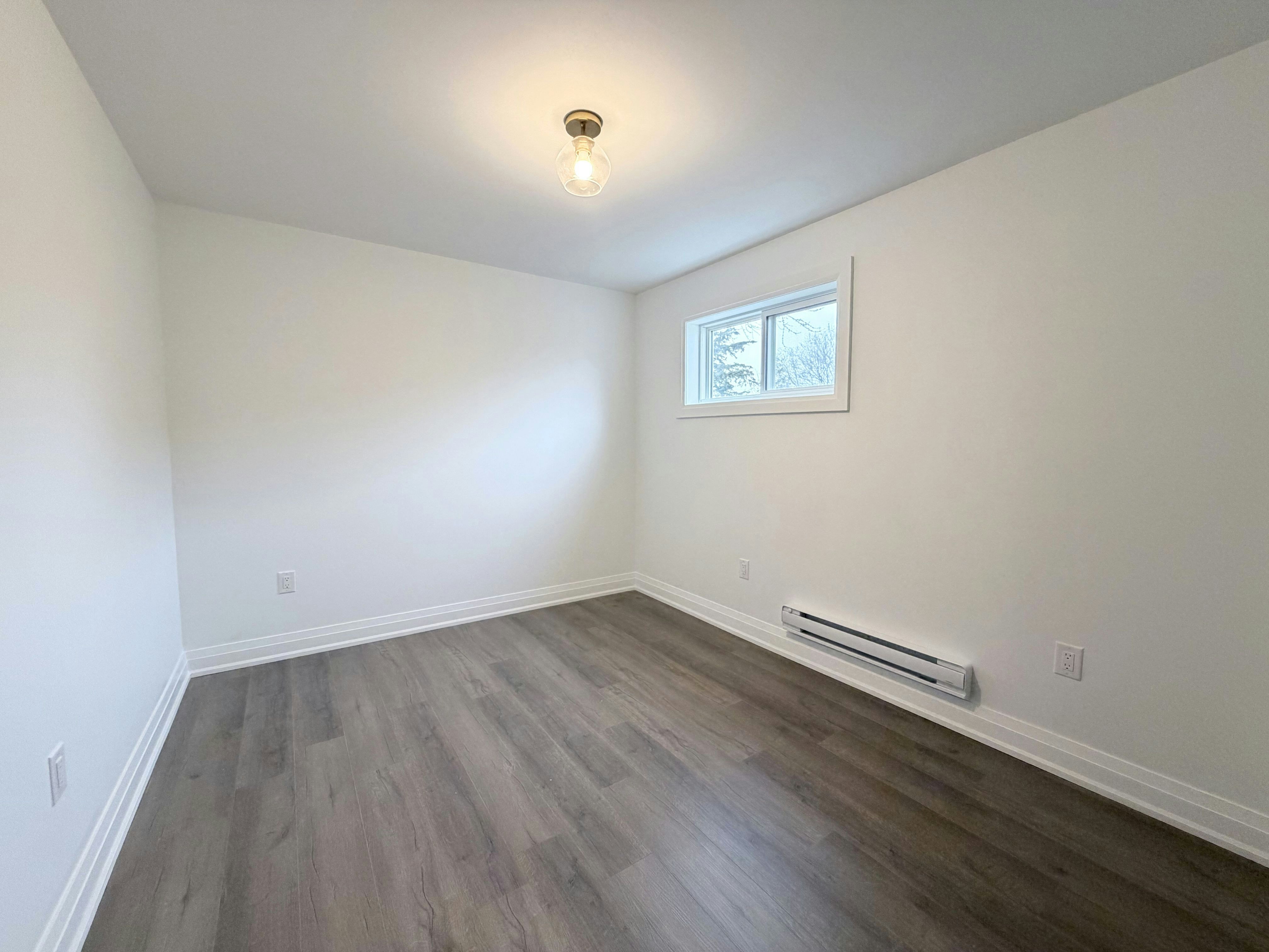 Upper-184 Ottawa Street S, Hamilton, ON, L8K 2E6 - 22
