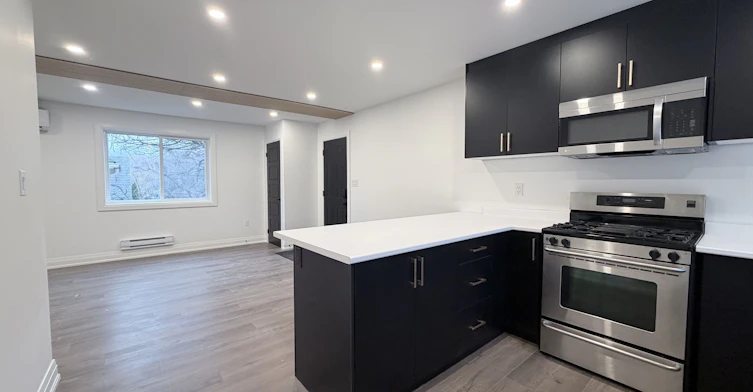 Upper-184 Ottawa Street S, Hamilton, ON, L8K 2E6 - 9