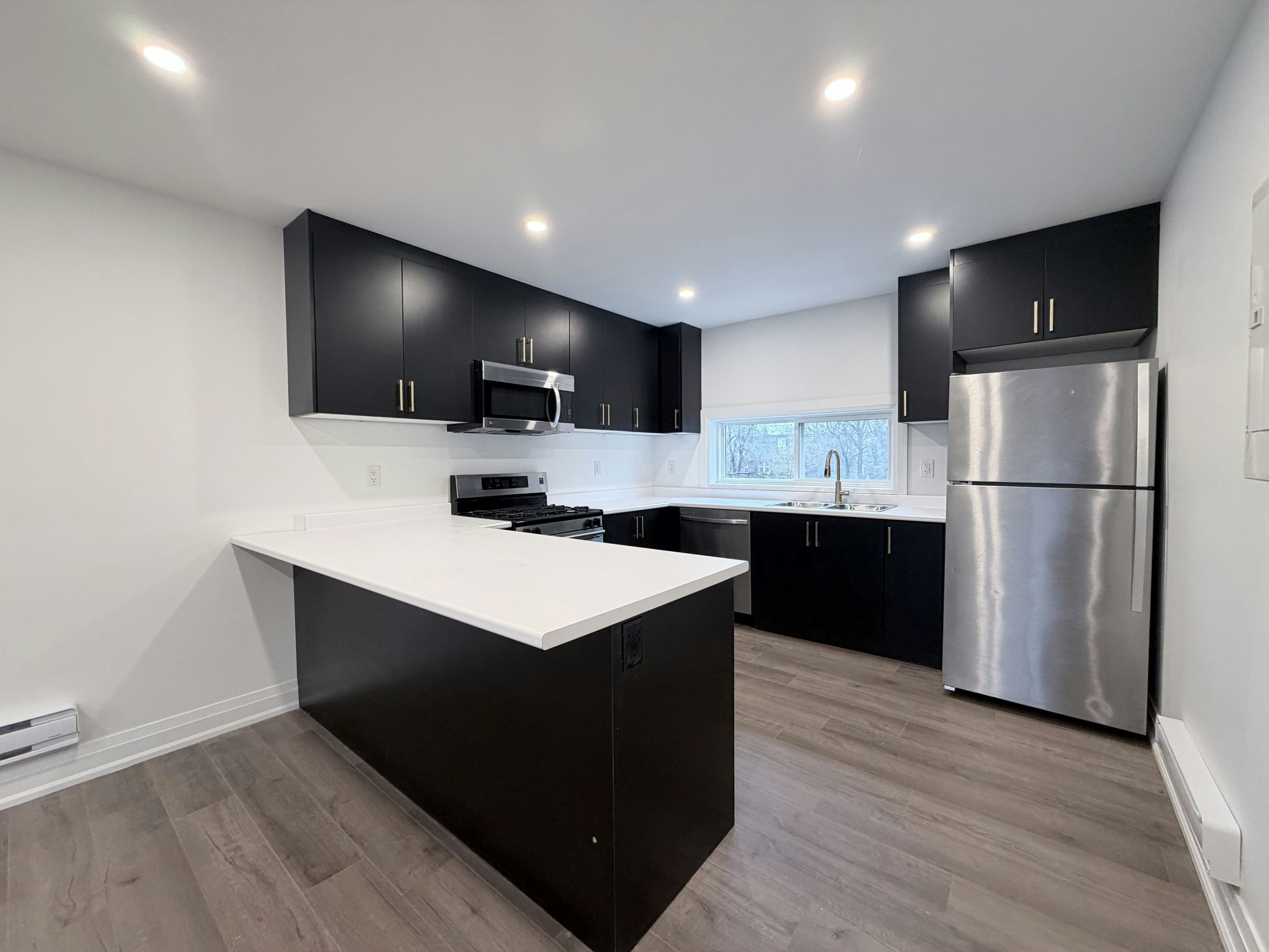 Upper-184 Ottawa Street S, Hamilton, ON, L8K 2E6 - 6