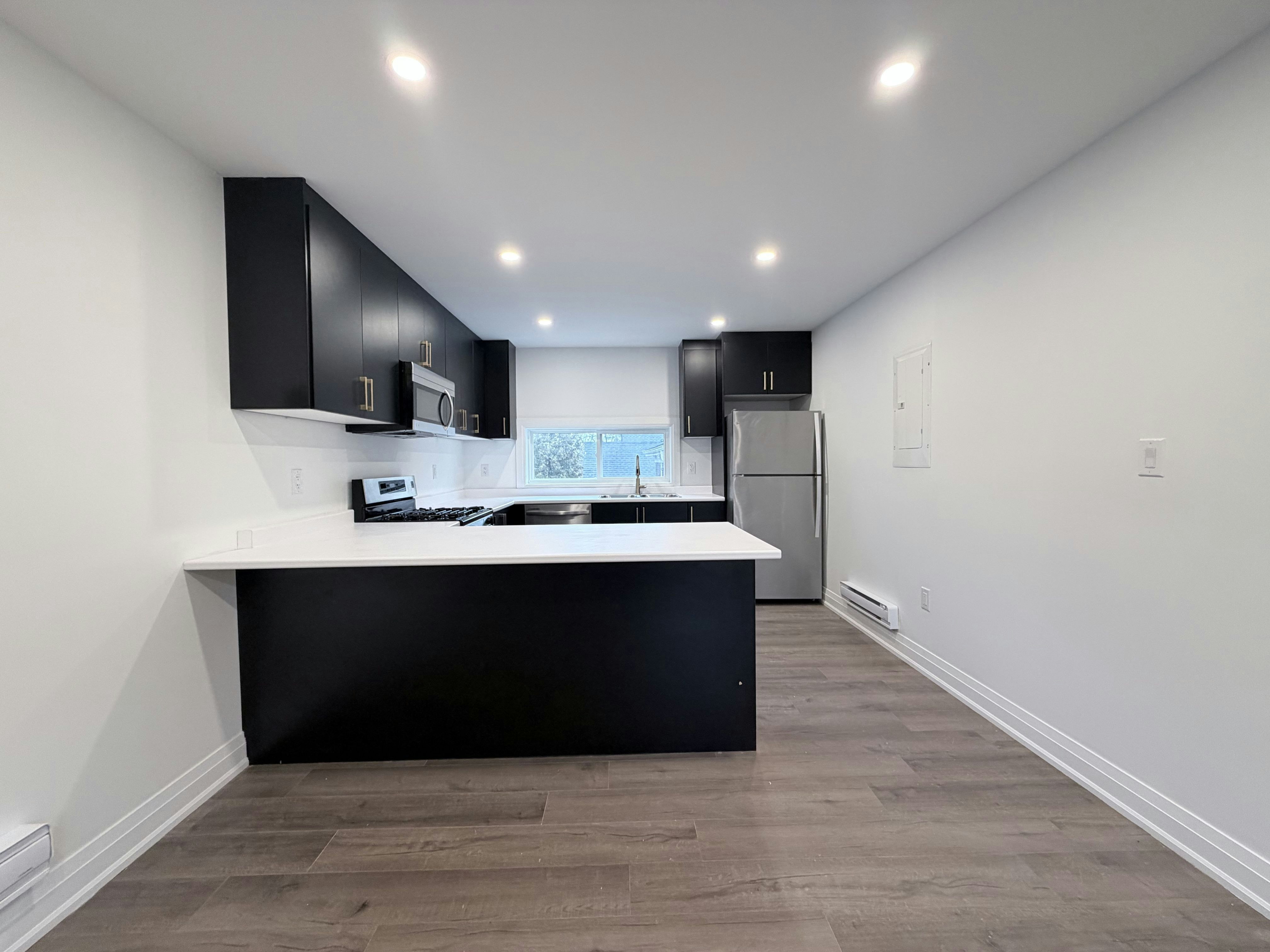 Upper-184 Ottawa Street S, Hamilton, ON, L8K 2E6 - 5