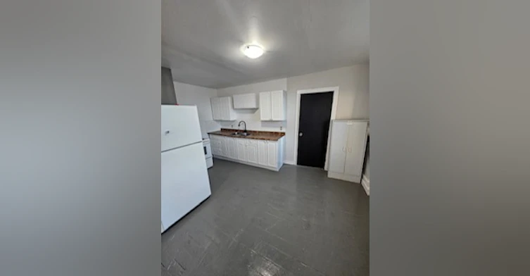 12-4 St Bobcaygeon, Kawartha Lakes, ON, Canada Front E, Kawartha Lakes, ON, K0M 1A0 - 10