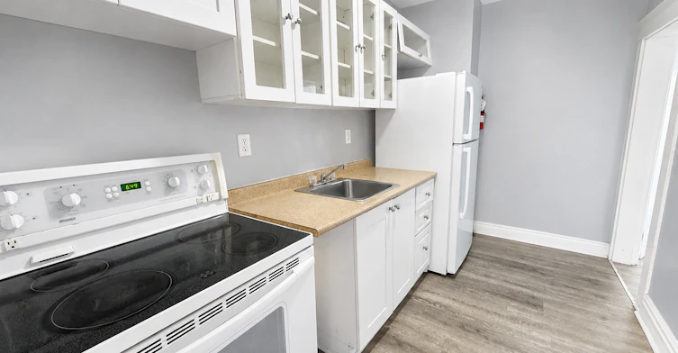 Unit 4-831 Main Street E, Hamilton, ON, L8M 1L6 - 9
