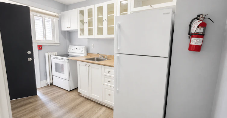 Unit 4-831 Main Street E, Hamilton, ON, L8M 1L6 - 8