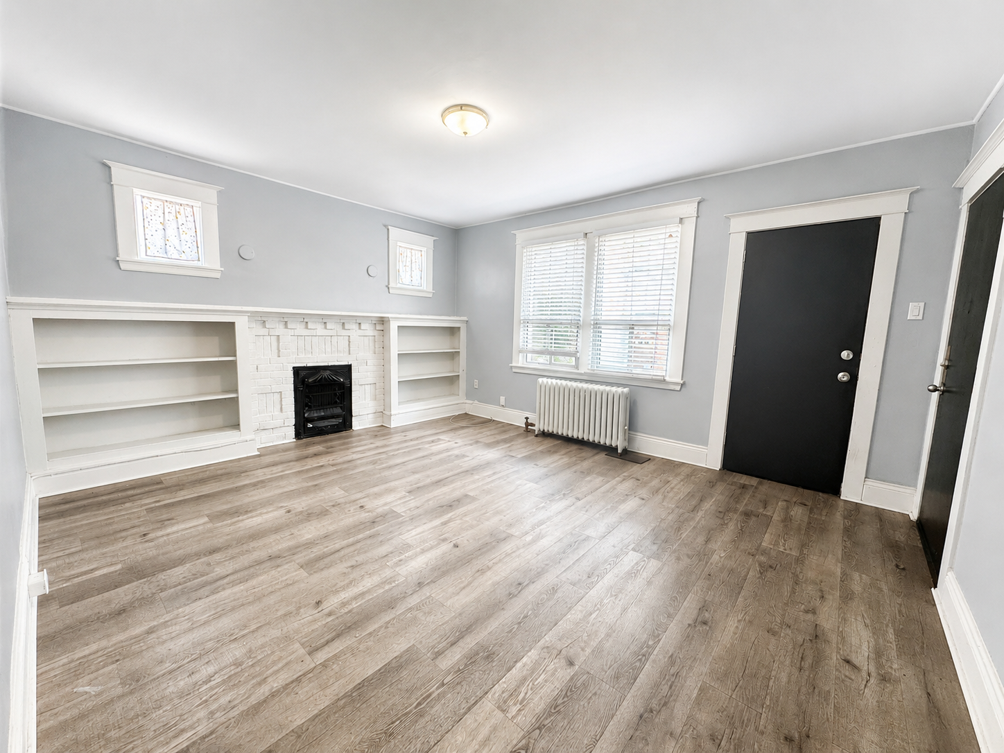 Unit 4-831 Main Street E, Hamilton, ON, L8M 1L6 - 2