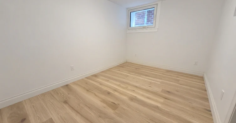 Lower-102 Donlands Avenue, Toronto, ON, M4J 3P1 - 15