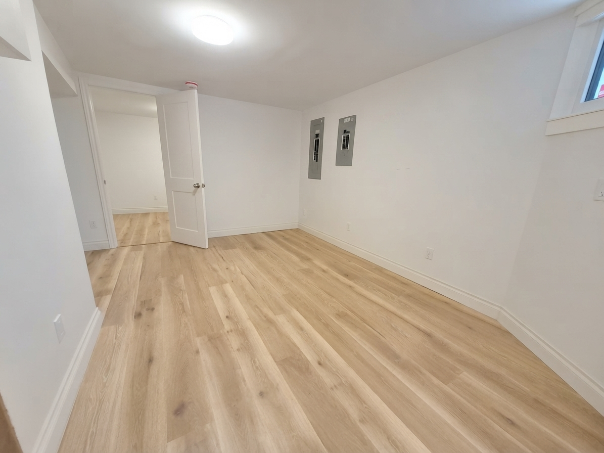 Lower-102 Donlands Avenue, Toronto, ON, M4J 3P1 - 10