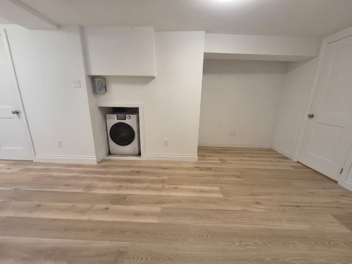 Lower-102 Donlands Avenue, Toronto, ON, M4J 3P1 - 12