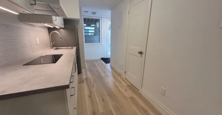 Lower-102 Donlands Avenue, Toronto, ON, M4J 3P1 - 9