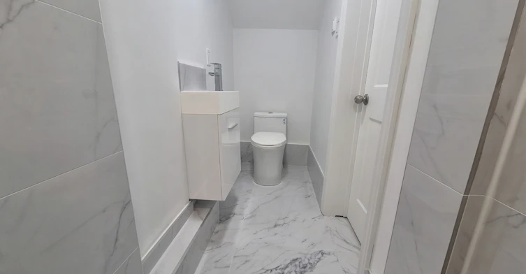 Lower-102 Donlands Avenue, Toronto, ON, M4J 3P1 - 19