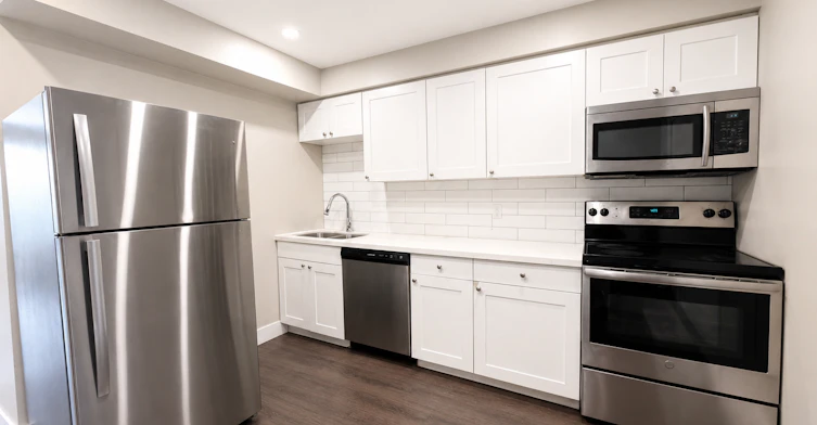 Unit 2-168 Sanford Avenue S, Hamilton, ON, L8M 2G9 - 5