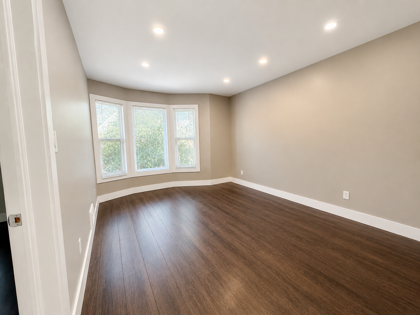 Unit 2-168 Sanford Avenue S, Hamilton, ON, L8M 2G9 - 2