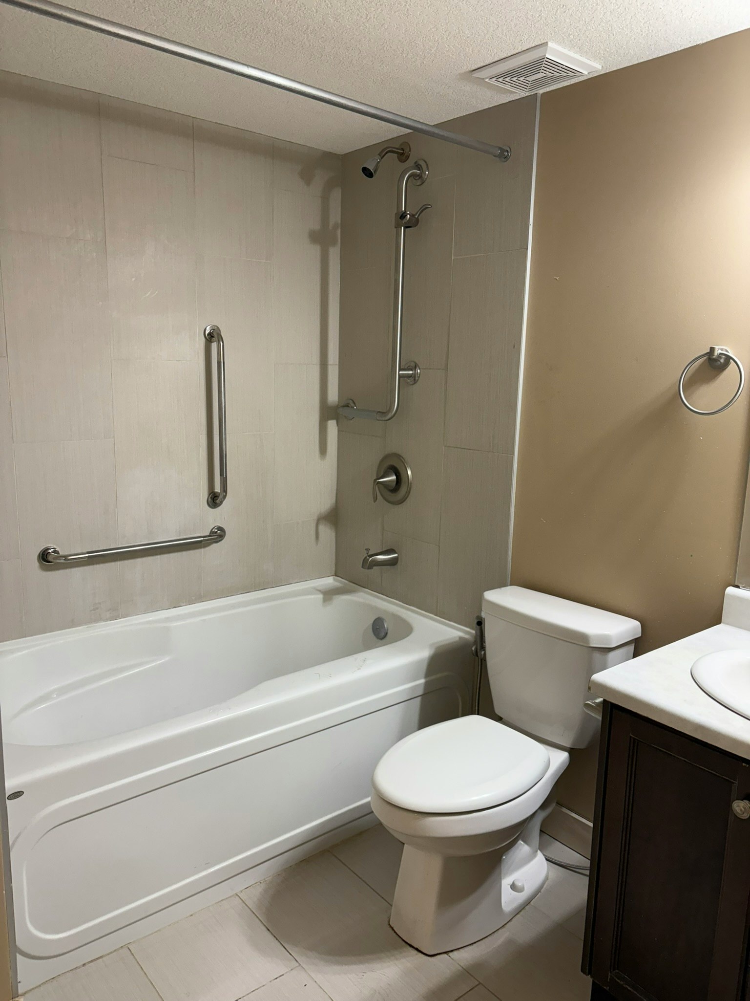 21904 97 Avenue Northwest, Edmonton, AB, T5T 4H6 - 13