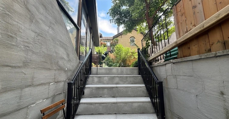 102-181 Gerrard Street East, Toronto, ON, M5A 2E5 - 11