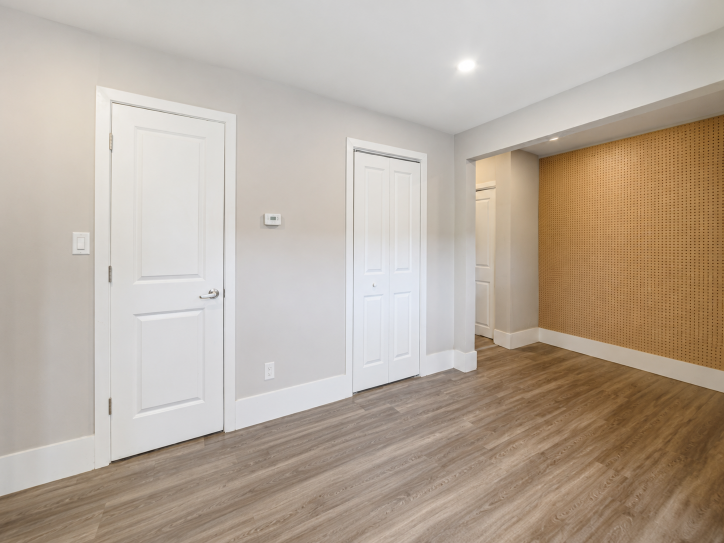 29 Gibson Avenue, Hamilton, ON, L8L 6J4 - 3