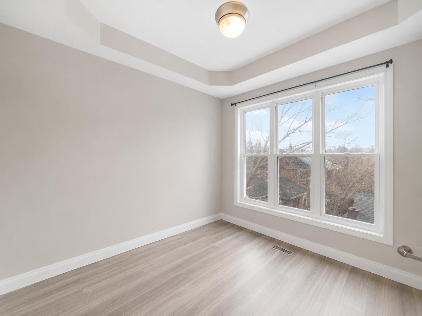 29 Gibson Avenue, Hamilton, ON, L8L 6J4 - 4