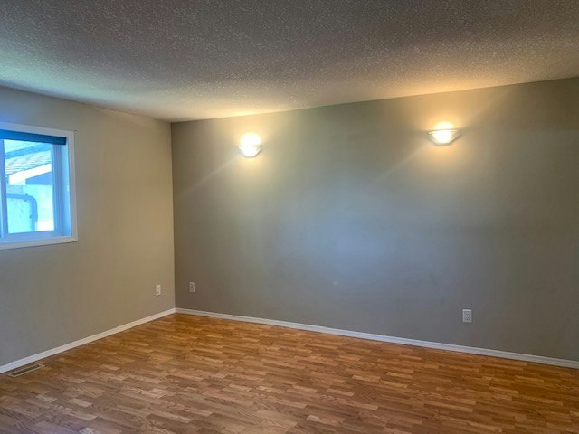 Unit B-9516 103 Avenue B, Grande Prairie, AB, T8V 1B7 - 9