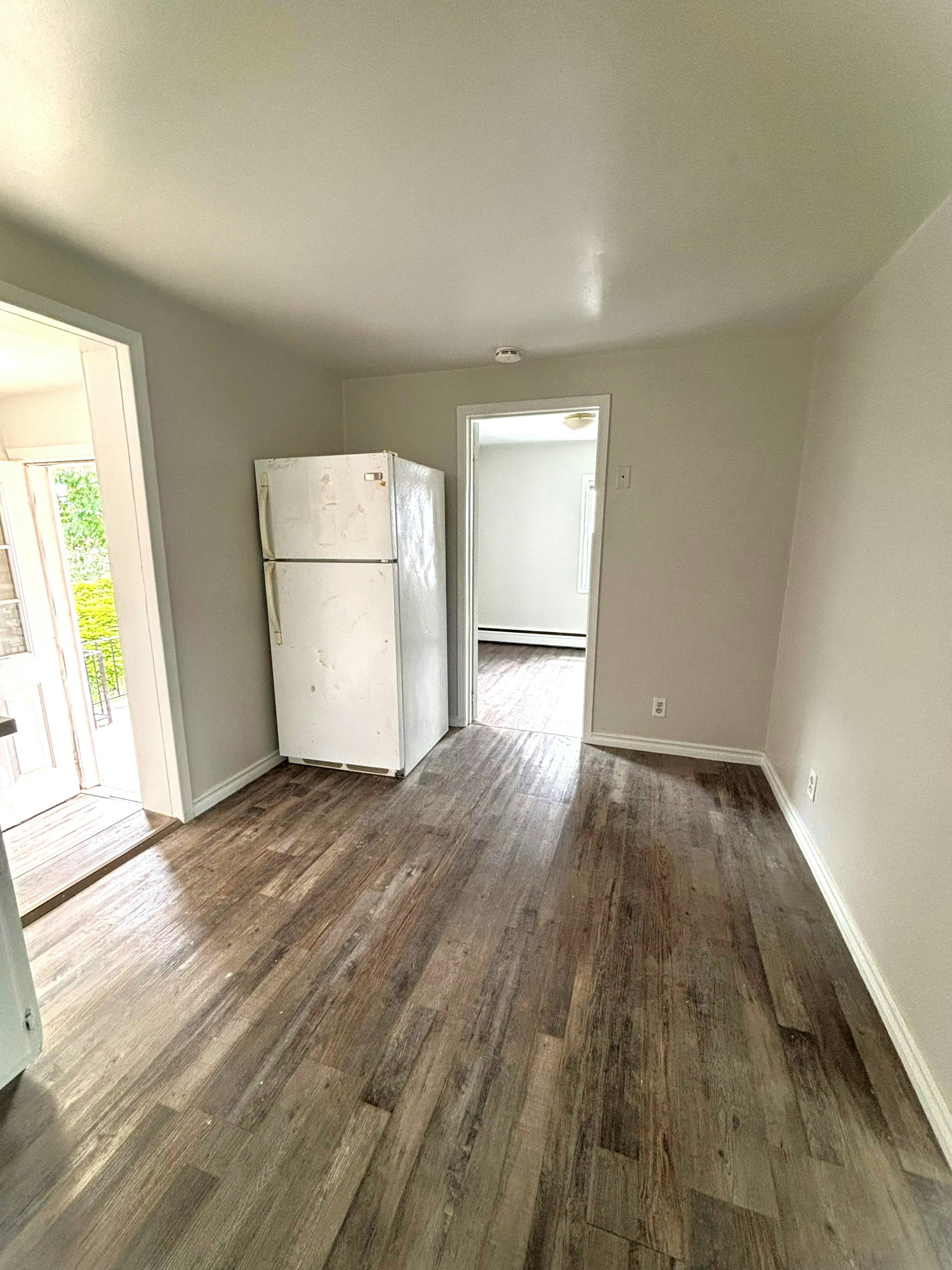 3-352 Park Avenue, Sarnia, ON, N7T 6K3 - 2