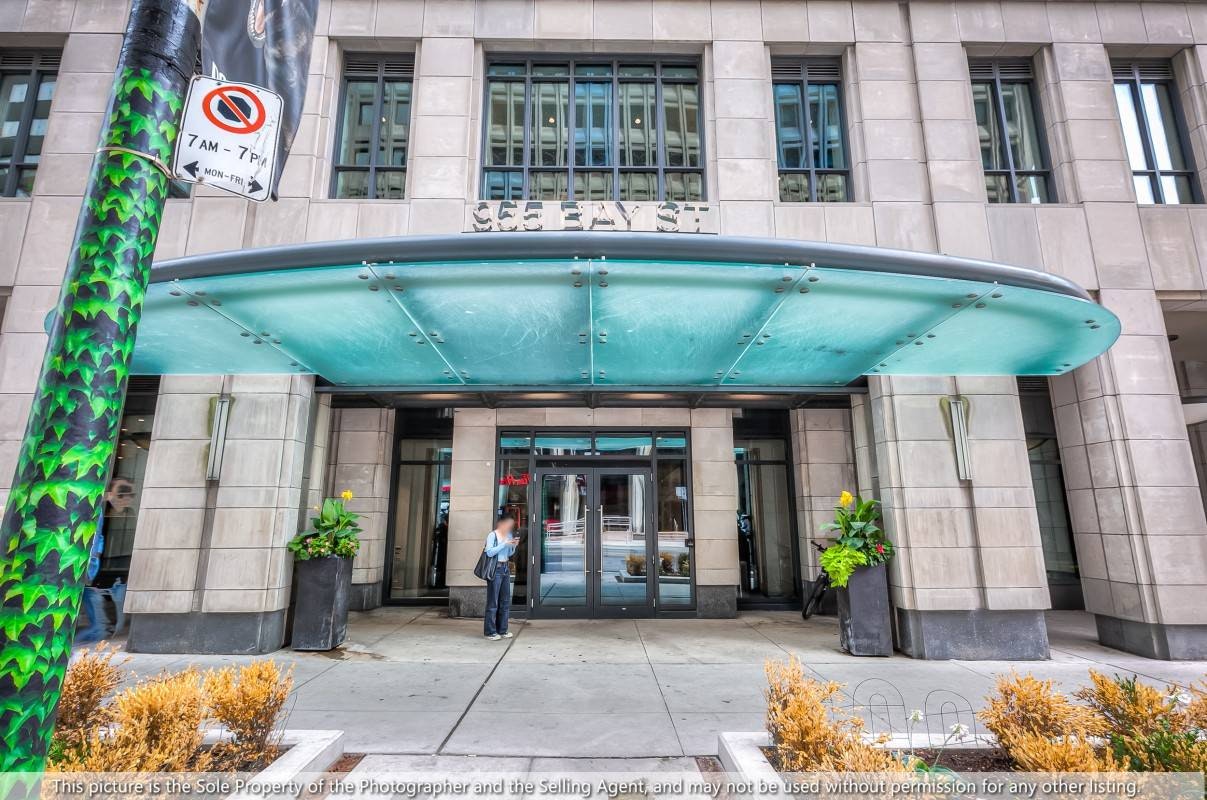 U1714-955 Bay Street, Toronto, ON, M5S 0C6 - 20
