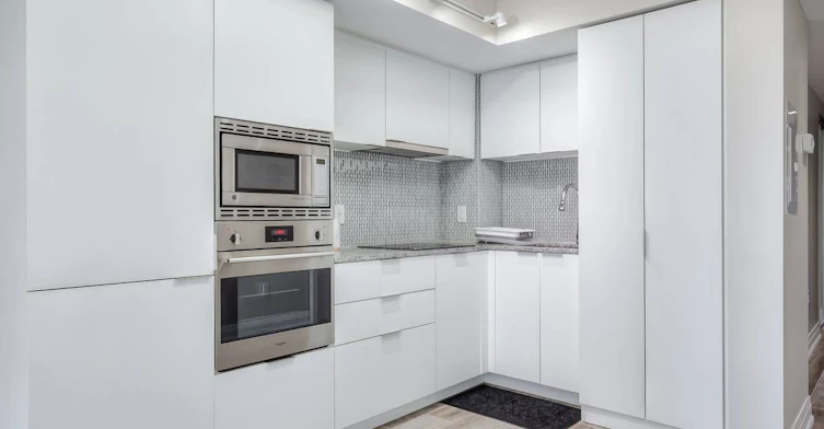 U1714-955 Bay Street, Toronto, ON, M5S 0C6 - 7