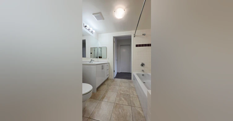 205-3575 West Broadway, Vancouver, BC, V6R 1Y7 - 9