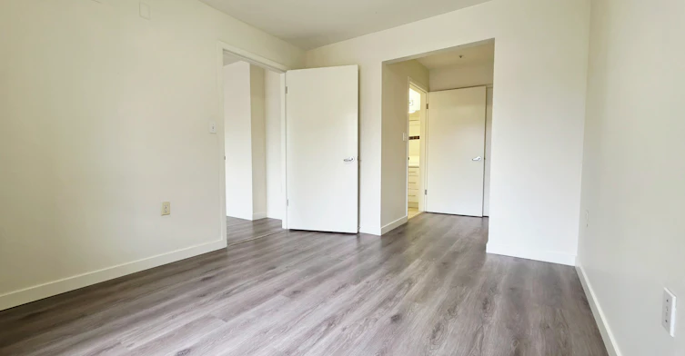 205-3575 West Broadway, Vancouver, BC, V6R 1Y7 - 11