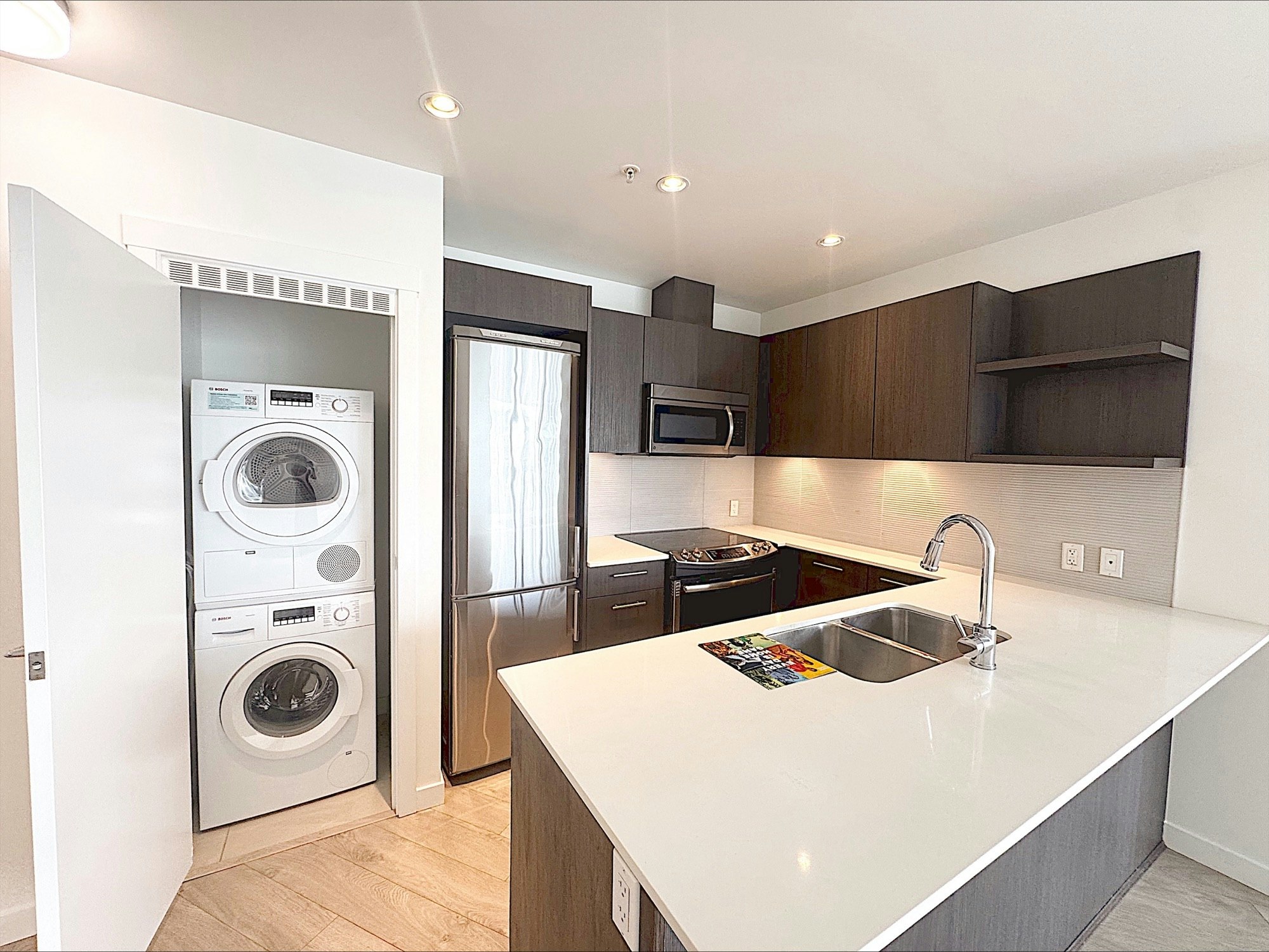 1819-97 West Georgia Street, Vancouver, BC, V6B 0N7 - 2
