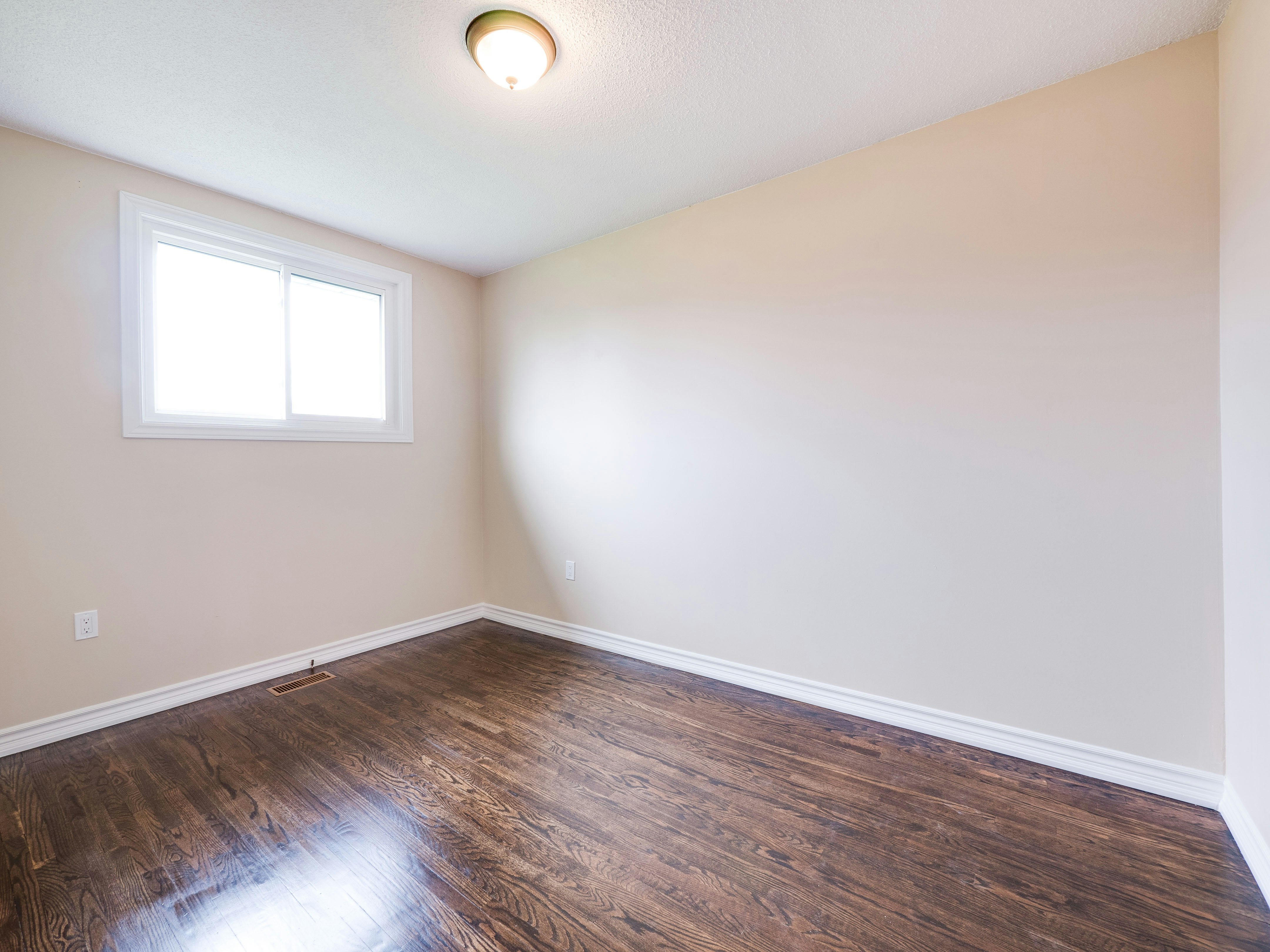 40 Laird Drive, Hamilton, ON, L8T 4L7 - 12