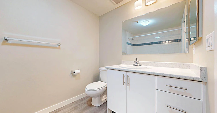 111-2425 West 4th Avenue, Vancouver, BC, V6K 1P4 - 6