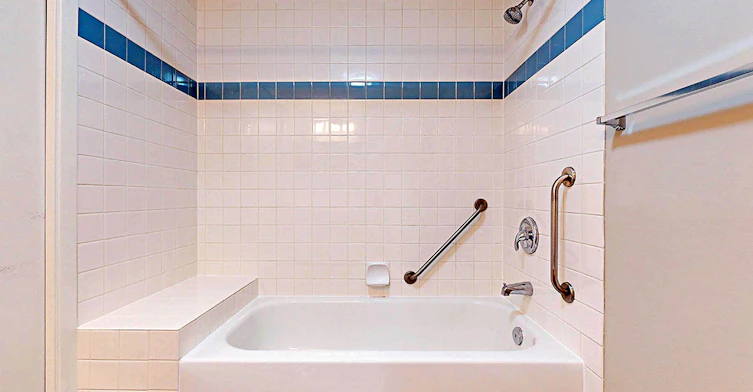111-2425 West 4th Avenue, Vancouver, BC, V6K 1P4 - 7