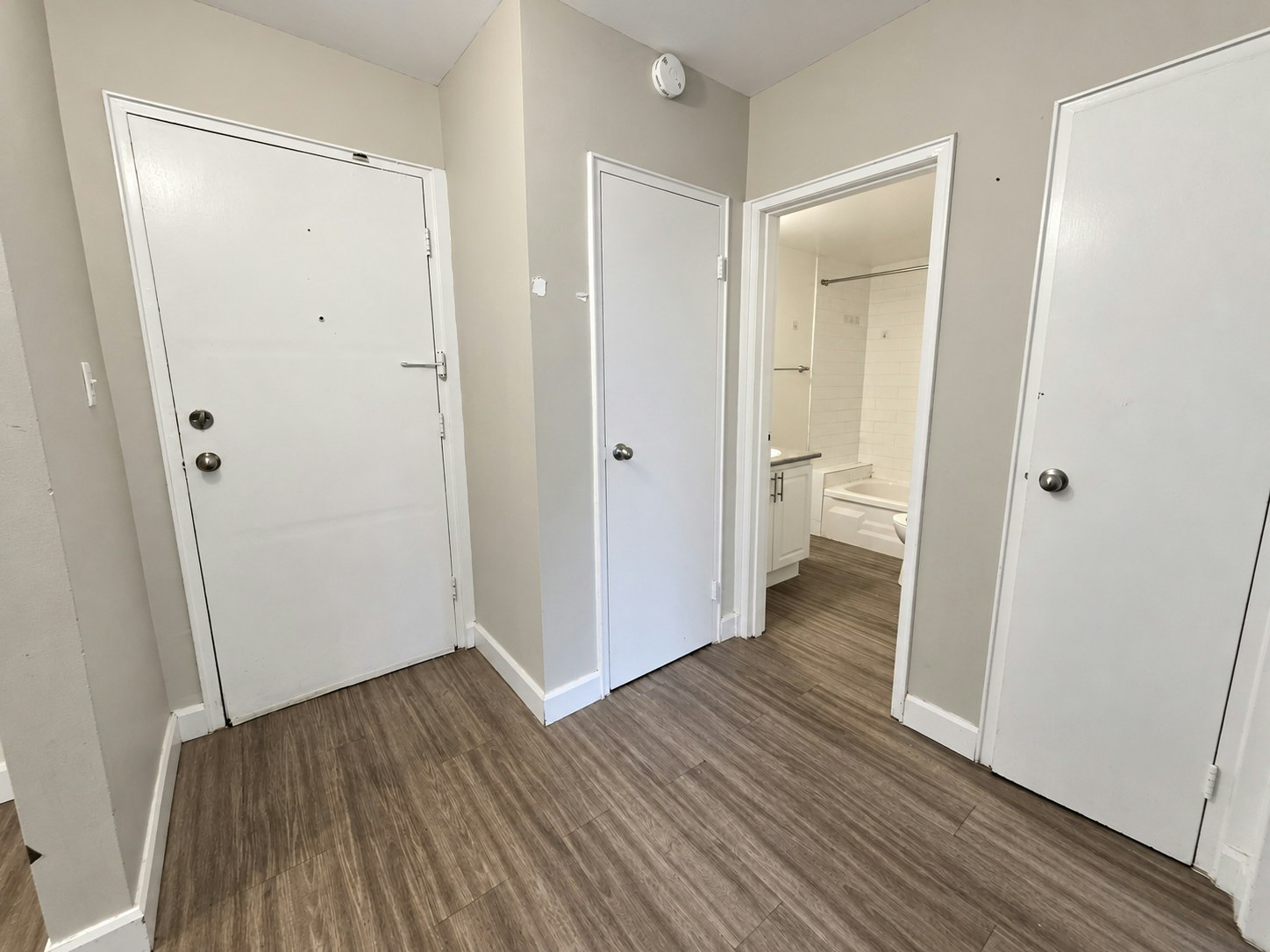 404-875 Colborne Road, Sarnia, ON, N7V 3K1 - 2