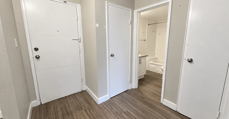 404-875 Colborne Road, Sarnia, ON, N7V 3K1 - 2