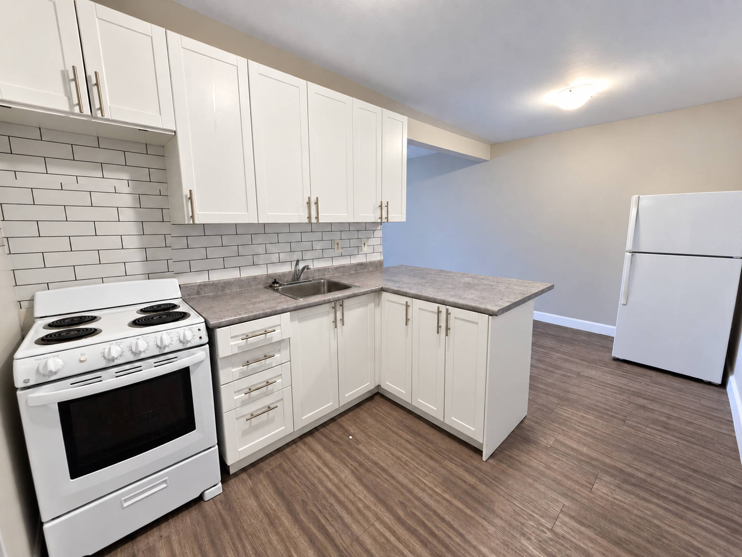 404-875 Colborne Road, Sarnia, ON, N7V 3K1 - 4