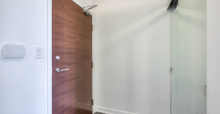 836-15 Iceboat Terrace, Toronto, ON, M5V 4A5 - 21