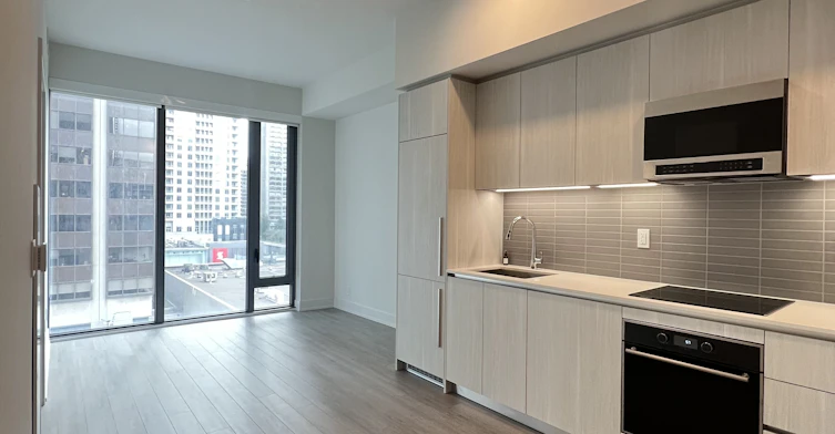 8 Cumberland Street, Toronto, ON, M4W 1J5 - 4
