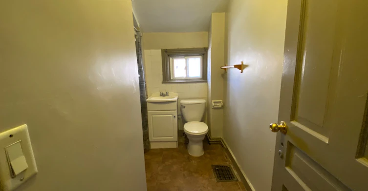 28 Eastchester Avenue, St. Catharines, ON, L2P 2V6 - 8
