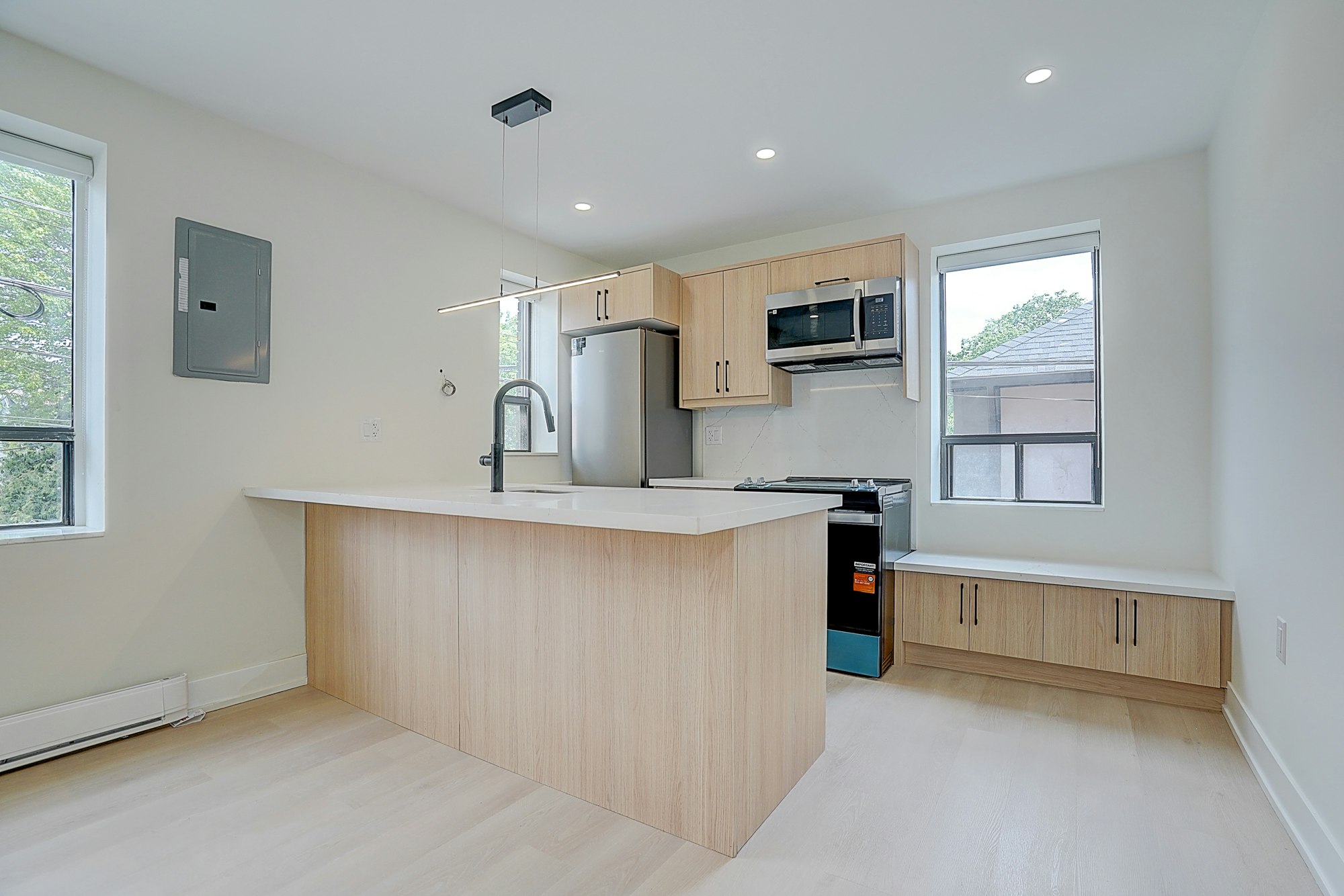 U201-240 Durie Street, Toronto, ON, M6S 3G1 - 4