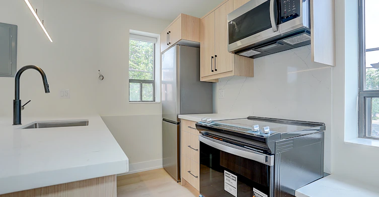 U201-240 Durie Street, Toronto, ON, M6S 3G1 - 9