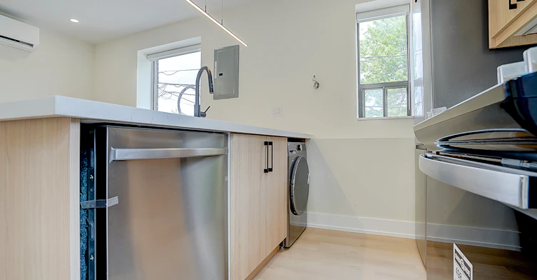 U201-240 Durie Street, Toronto, ON, M6S 3G1 - 13