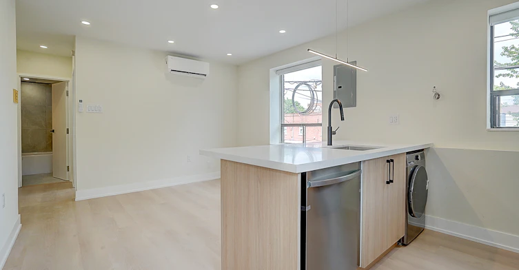 U201-240 Durie Street, Toronto, ON, M6S 3G1 - 12