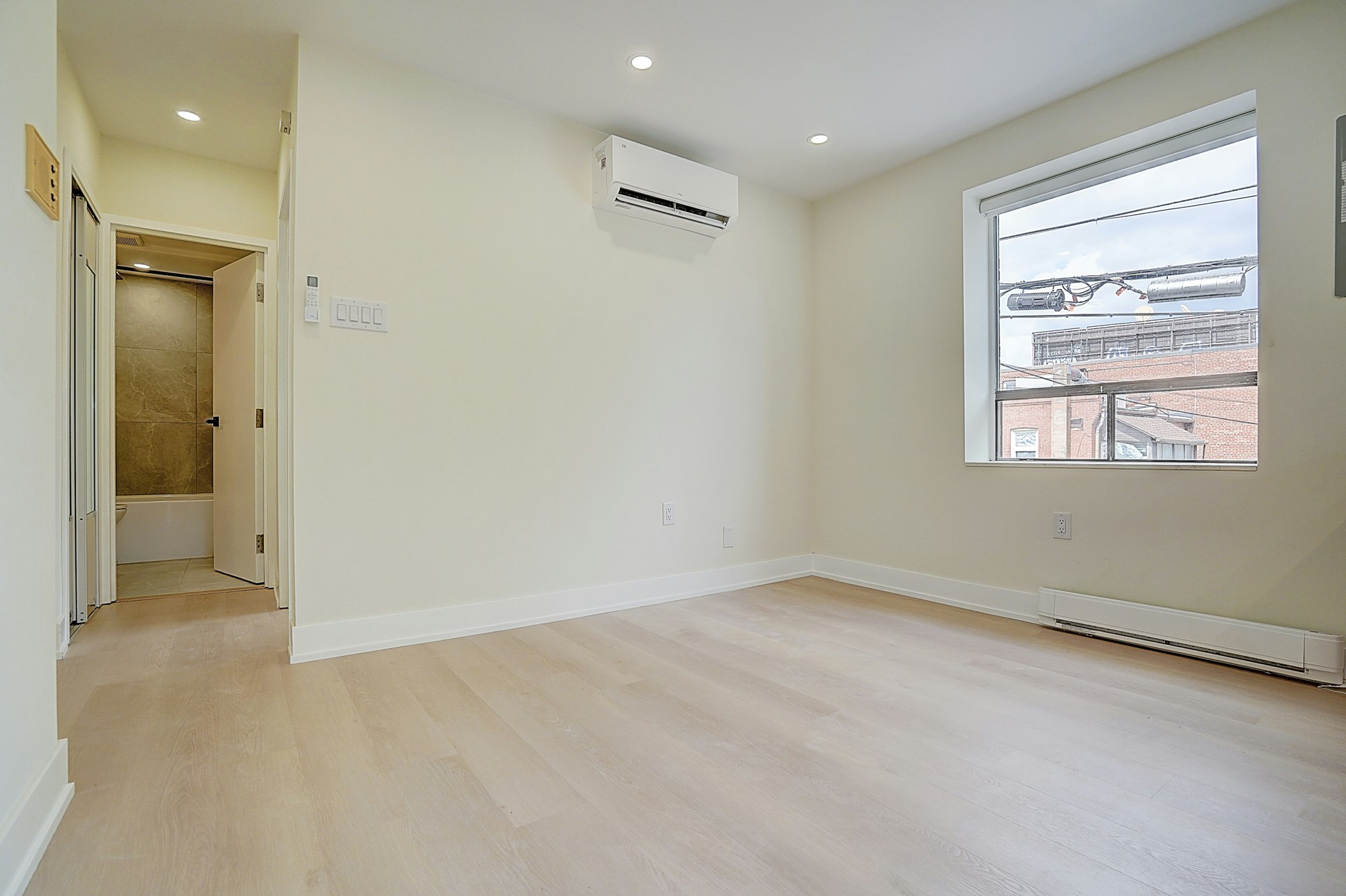U201-240 Durie Street, Toronto, ON, M6S 3G1 - 16