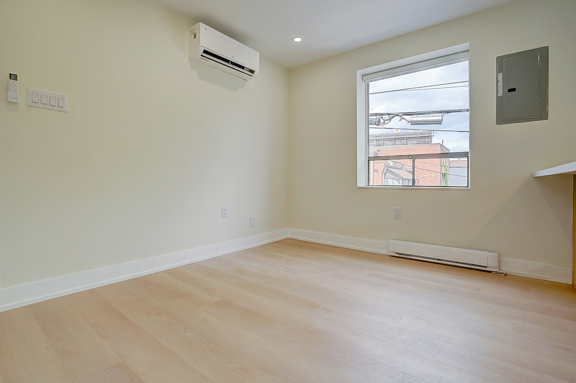 U201-240 Durie Street, Toronto, ON, M6S 3G1 - 17