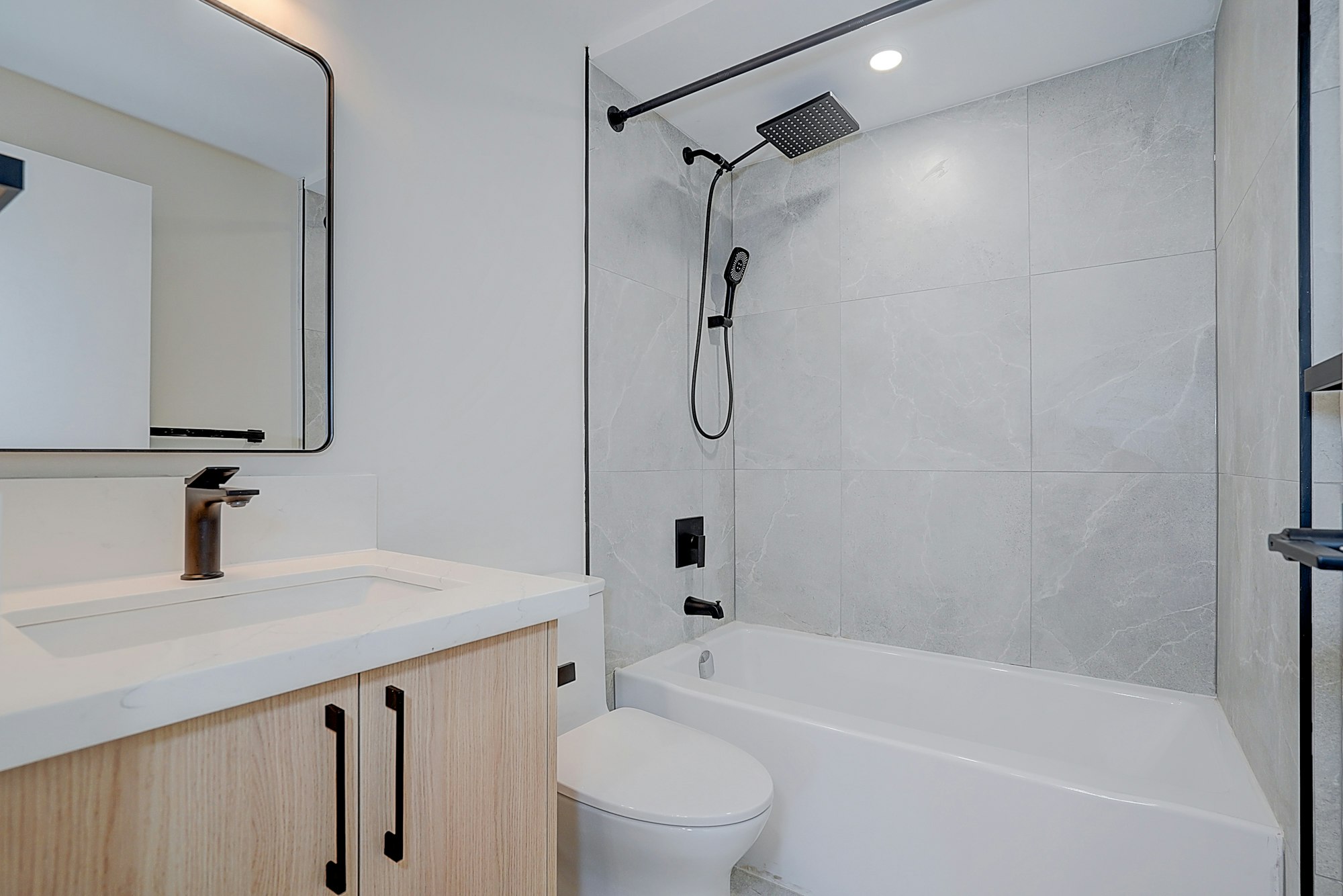 U201-240 Durie Street, Toronto, ON, M6S 3G1 - 23