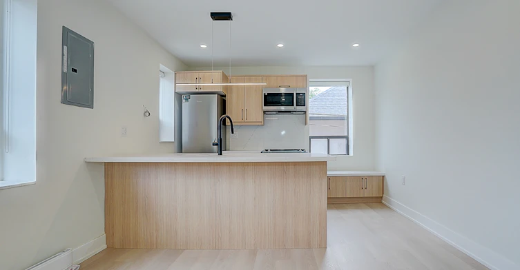 U201-240 Durie Street, Toronto, ON, M6S 3G1 - 5