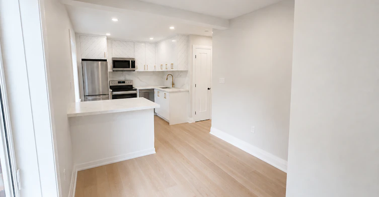 Unit 2-5 Cumberland Avenue, Hamilton, ON, L8M 1Y6 - 3