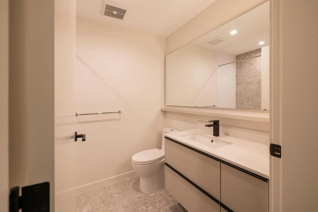 2015 Saint Johns Street, Port Moody, BC, V3H 0N5 - 6